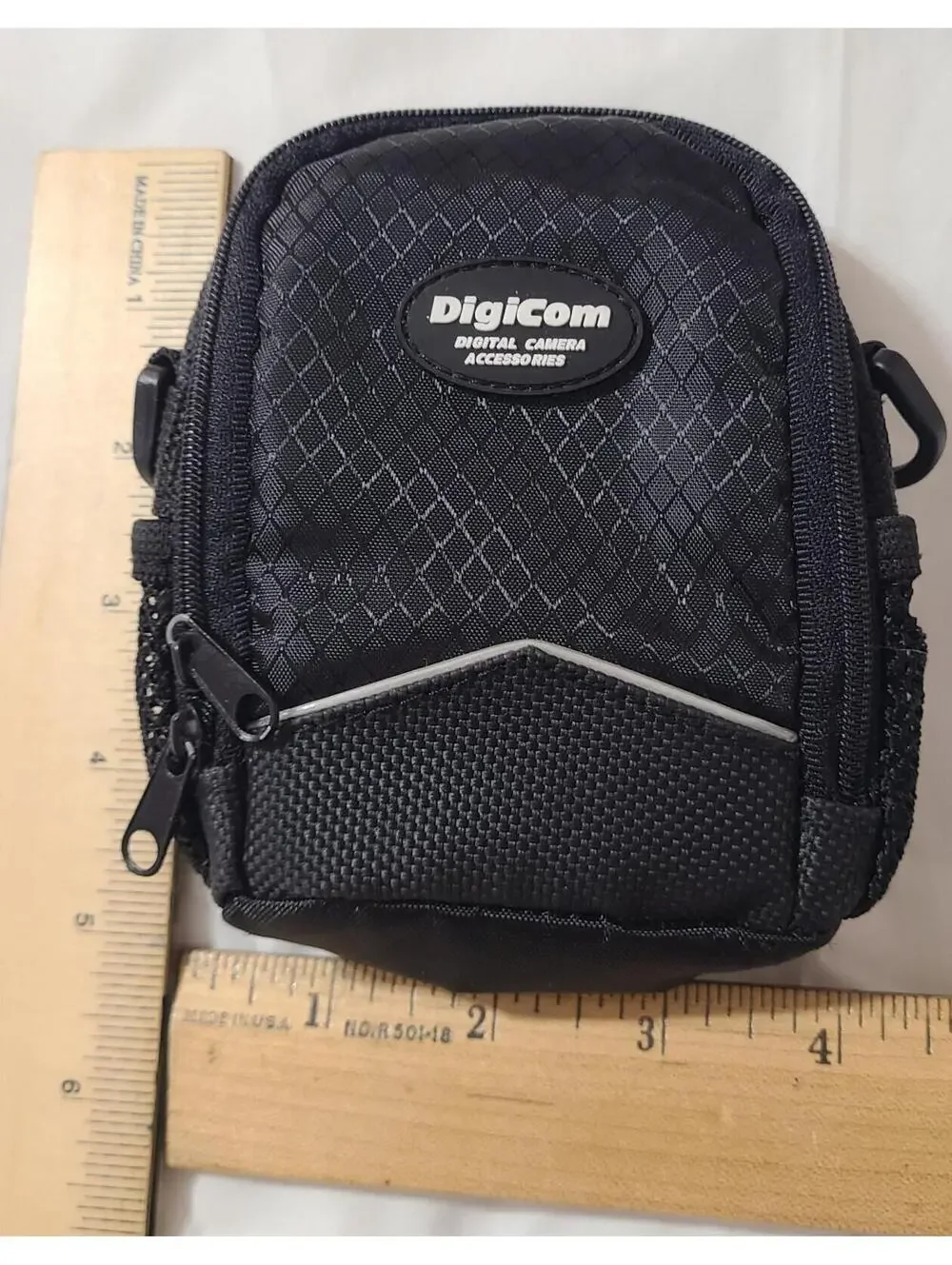 Digicom Digital Camera Accessory Bag Size Small 5x4.5 & 39